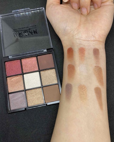 UR GLAM　BLOOMING EYE COLOR PALETTE/U R GLAM/パウダーアイシャドウを使ったクチコミ（3枚目）