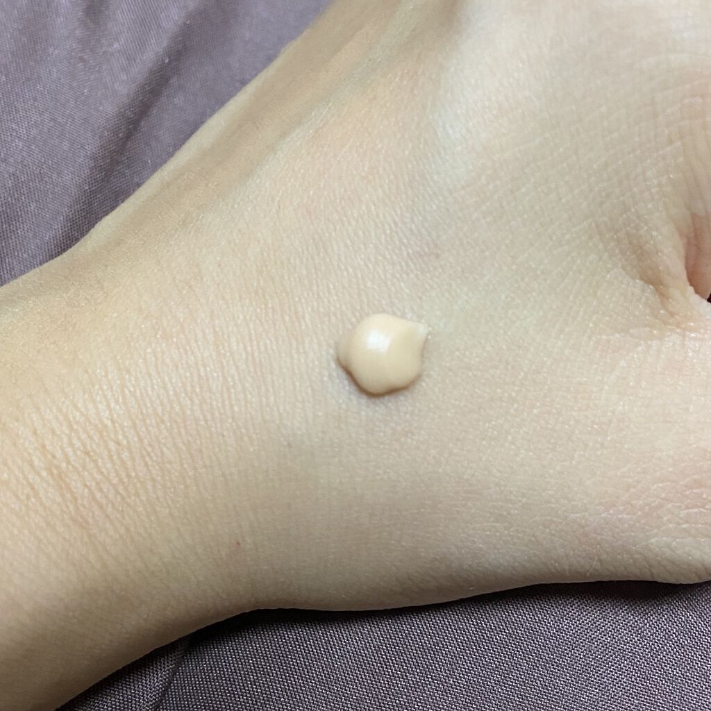 innisfree ポアブラー プライマーのクチコミ「innisfree
ポアブラー プライマー

毛穴の凹凸を埋めてくれて肌をフラットにしてくれる.....」（2枚目）