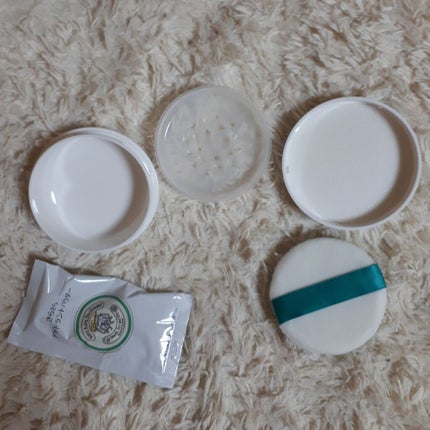 薬用さらさらデオドラントパウダー/デオナチュレ/デオドラント・制汗剤を使ったクチコミ(2枚目)