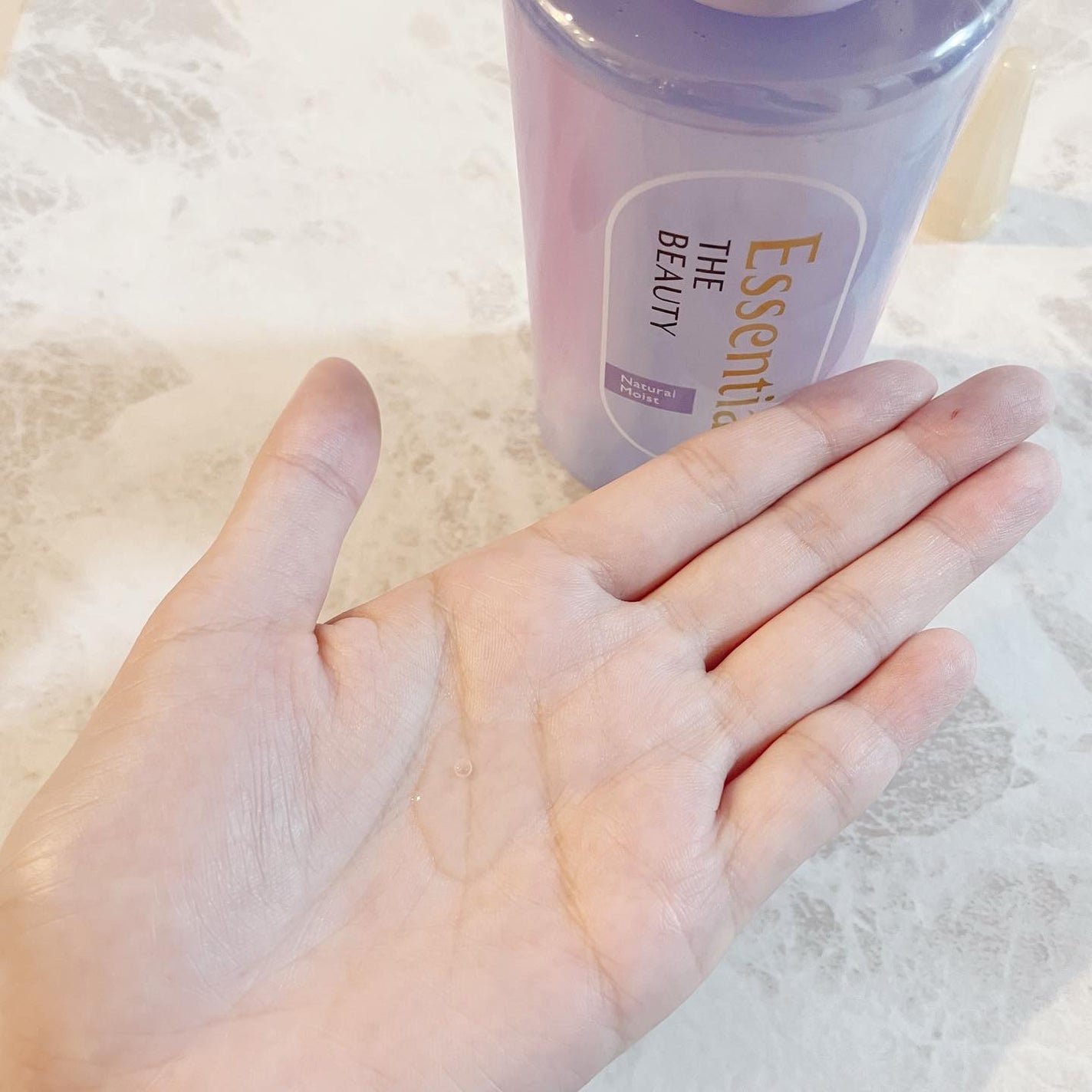 エッセンシャル プレミアム ウォータートリートメント EXスムース/エッセンシャル/アウトバストリートメントを使ったクチコミ(5枚目)