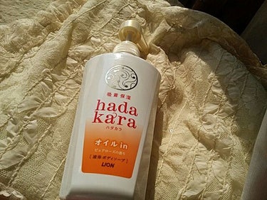 hadakara hadakara ボディソープ オイルインタイプ ピュアローズの香りのクチコミ「hadakaraボディソープオイルインタイプ　ピュアローズの香り

セールになってたので購入｡.....」（1枚目）