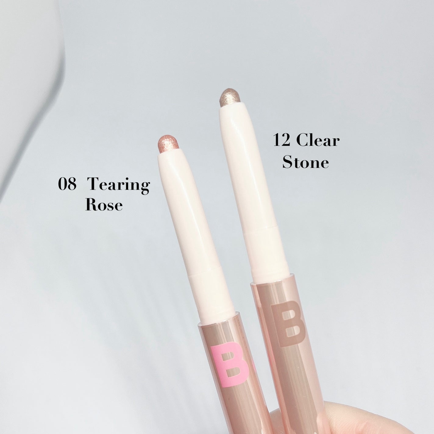 ムードオンアイカラースティック/BANILA CO/スティックアイシャドウを使ったクチコミ(2枚目)