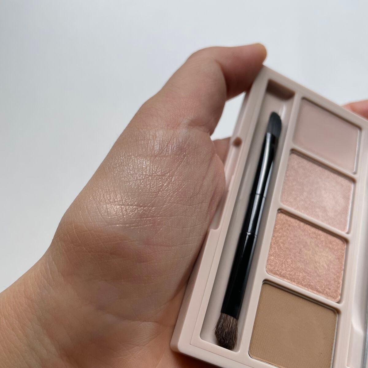 足しパレ/Fujiko/アイシャドウパレットを使ったクチコミ(2枚目)