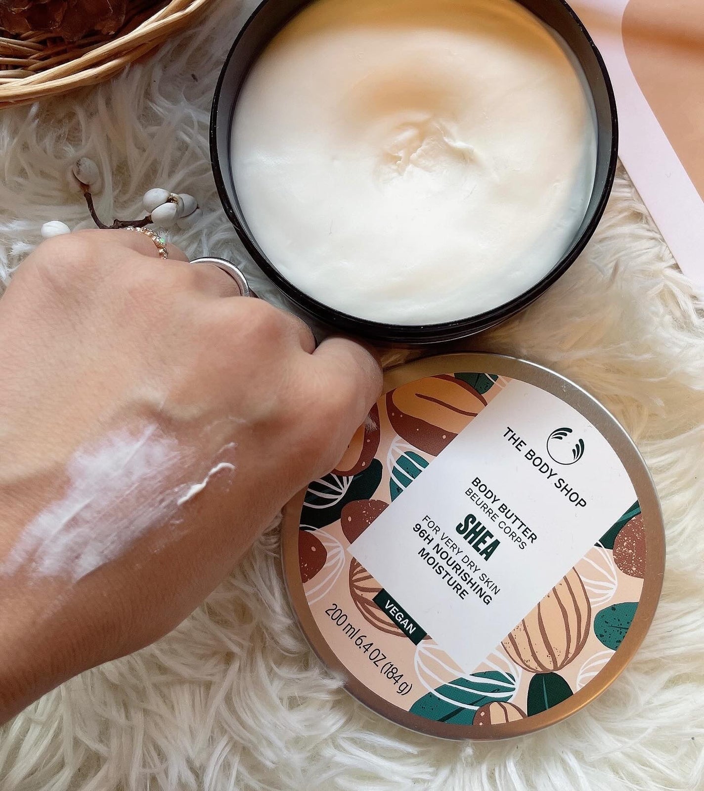 ボディバター シア/THE BODY SHOP/ボディクリームを使ったクチコミ(3枚目)