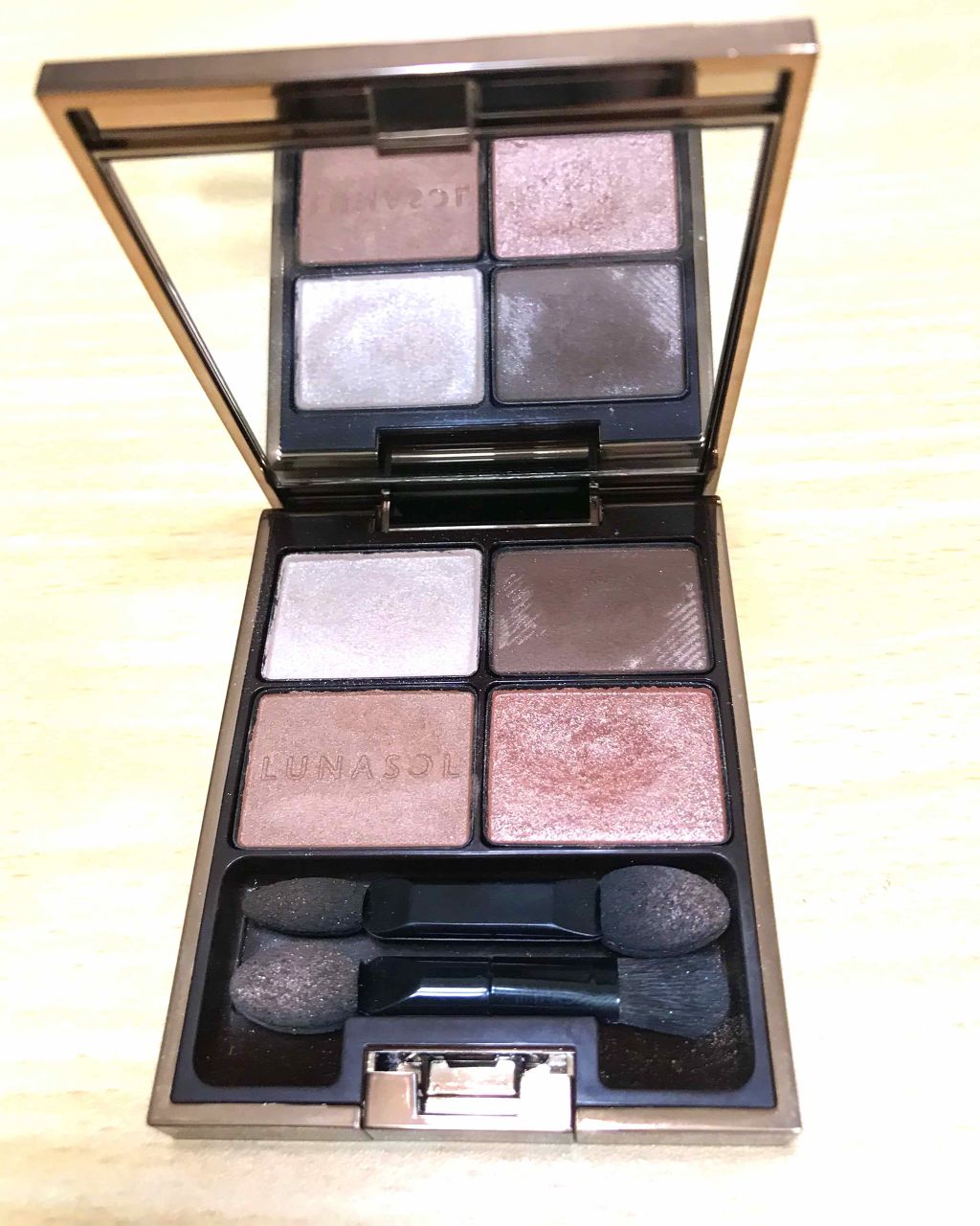 Candle Night Collection(PARTY COFFRET 2017)/LUNASOL/メイクアップキットを使ったクチコミ(1枚目)