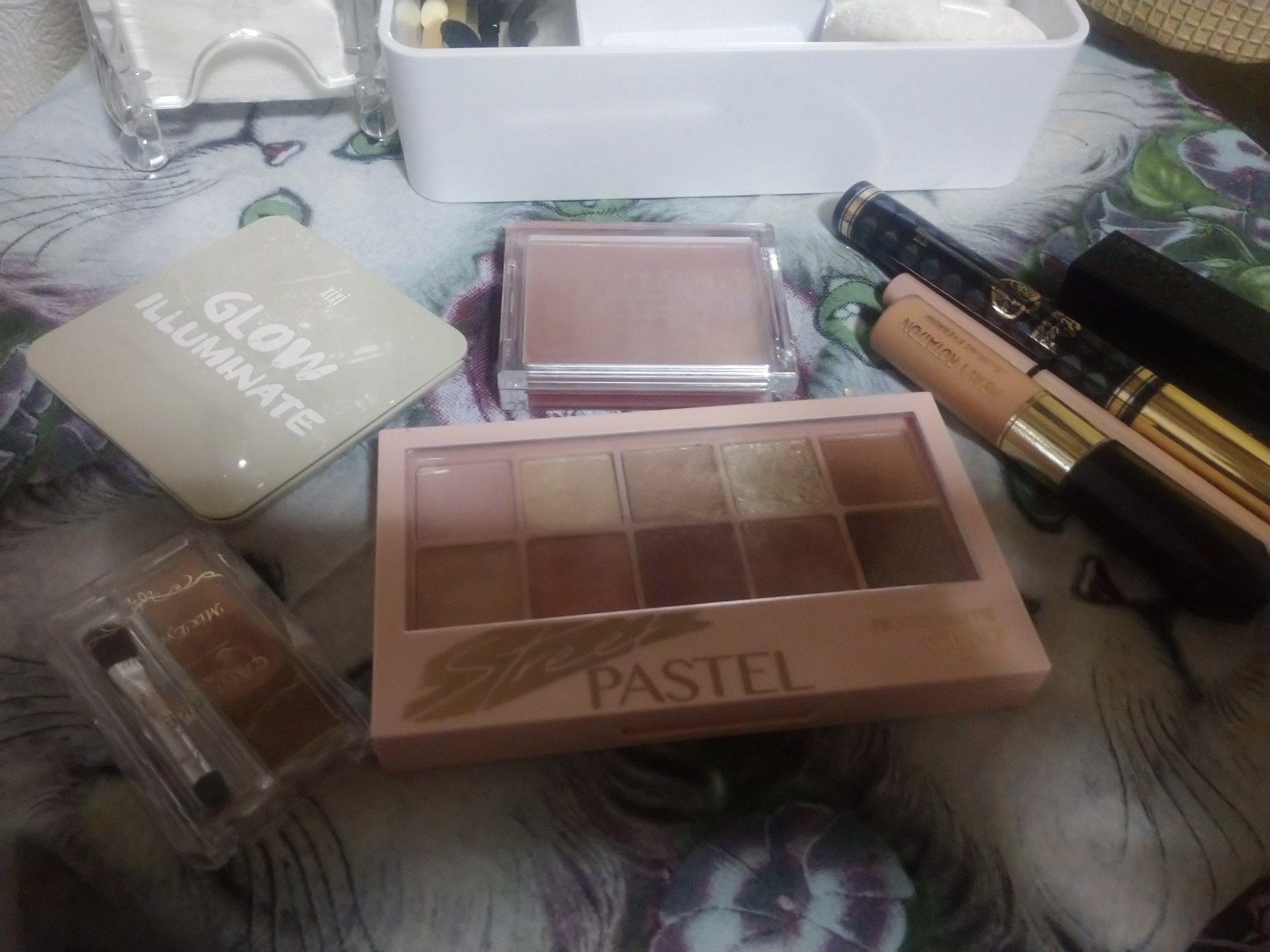 xixi SCULPTURE HIGHLIGHTER CONTOUR LOTIONのクチコミ「🌷今日のメイク🌷

ミネラルインナートリートメントベースラベンダー（試供品）
ピコモンテビュー.....」（2枚目）