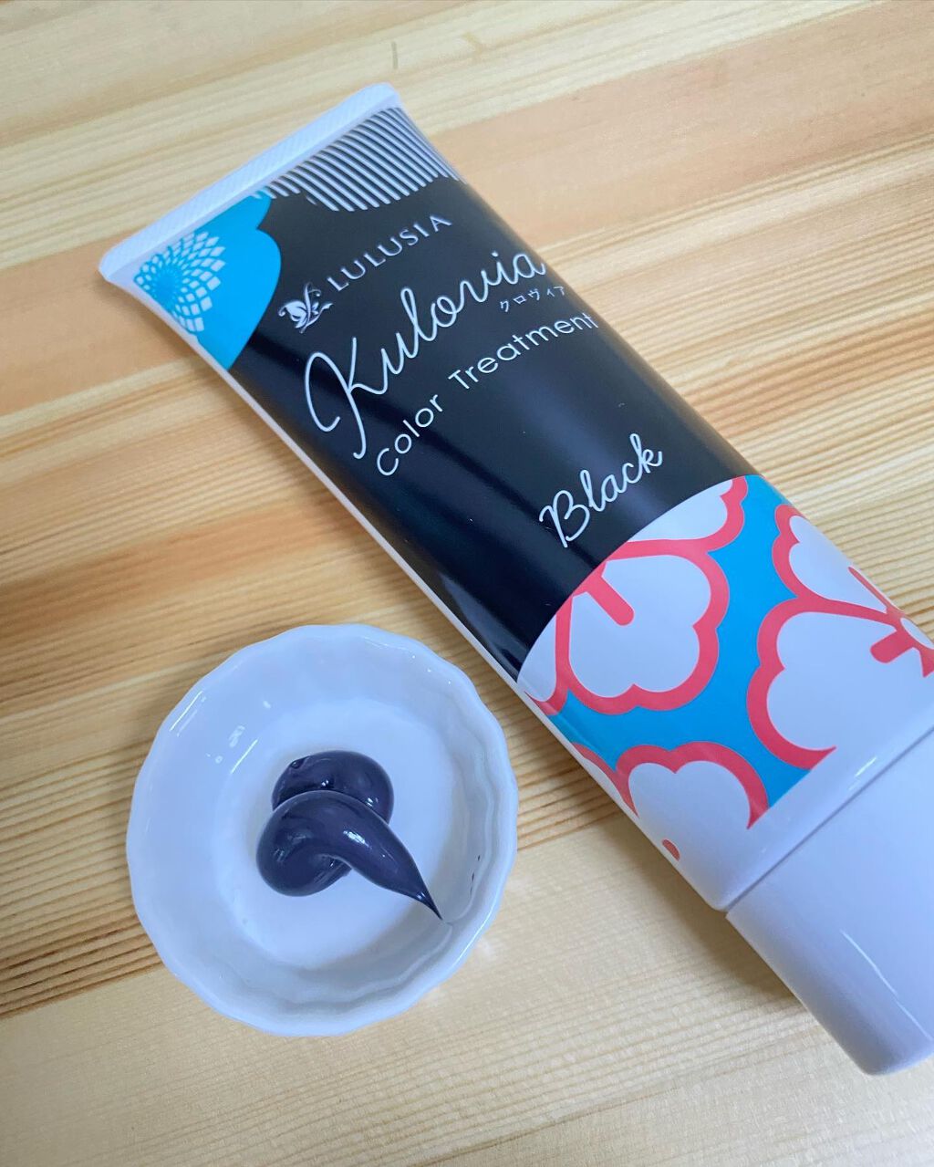 クロヴィア カラートリートメント ブラック/ルルシア/洗い流すヘアトリートメントを使ったクチコミ（3枚目）