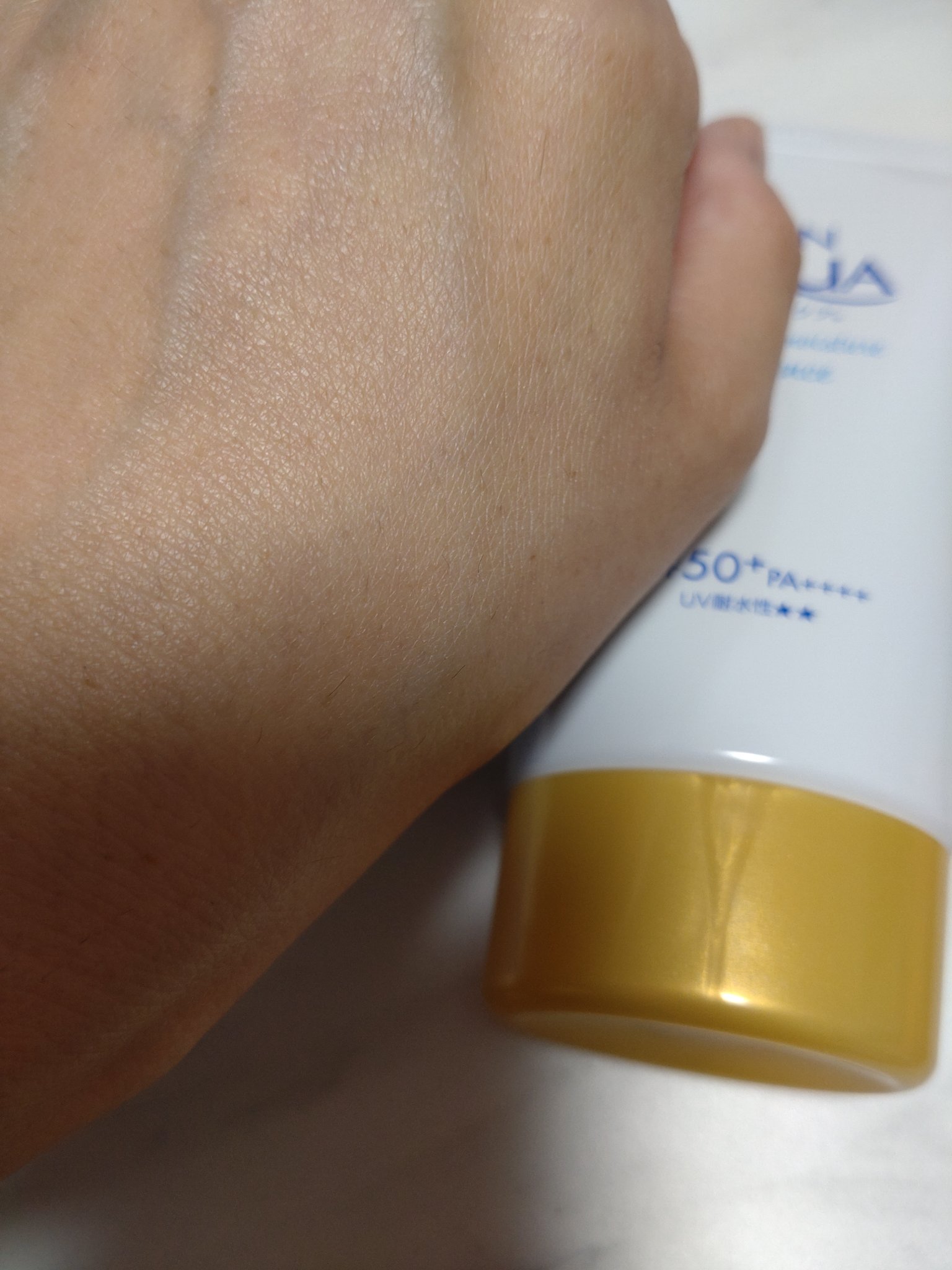 スキンアクア スーパーモイスチャージェル  110g【旧】/スキンアクア/日焼け止めジェルを使ったクチコミ（3枚目）