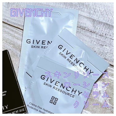 GIVENCHYの
スキン リソース ローション
スキン リソース セラム
スキン リソース リッチ クリーム
いただいたサンプルです🙃



旅行に持って行きました。

見た目は爽やかですが、かなりし