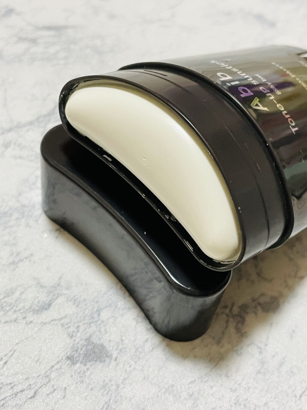 トーンアップ サンスティック シルキーバー/Abib /日焼け止め・UVケアを使ったクチコミ（2枚目）