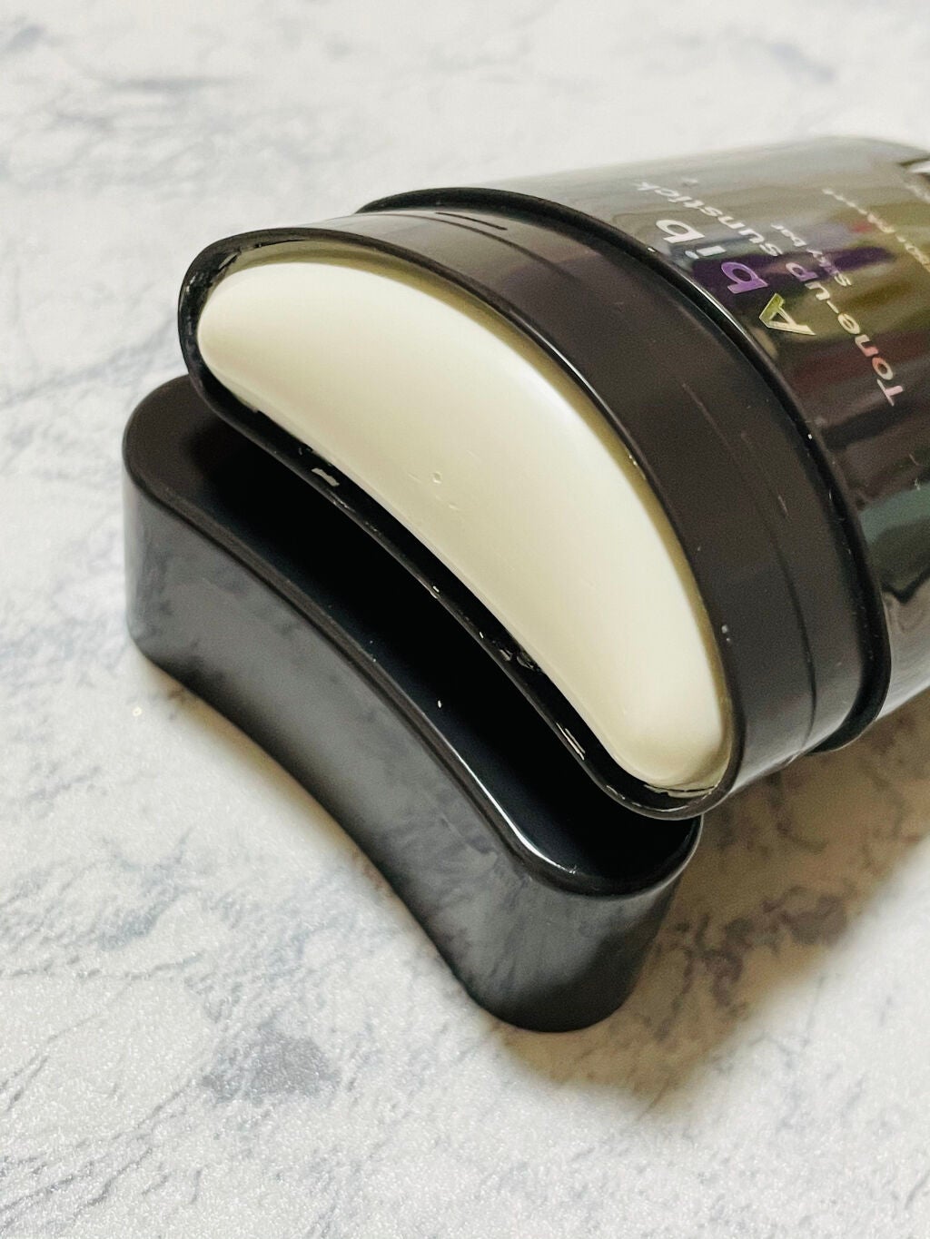 トーンアップ サンスティック シルキーバー/Abib /日焼け止め・UVケアを使ったクチコミ(2枚目)