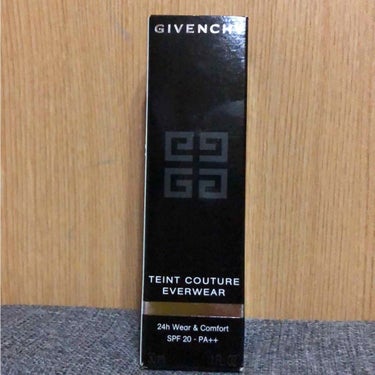 タン・クチュール・エバーウェア・ファンデーション/GIVENCHY/リキッドファンデーションを使ったクチコミ（1枚目）