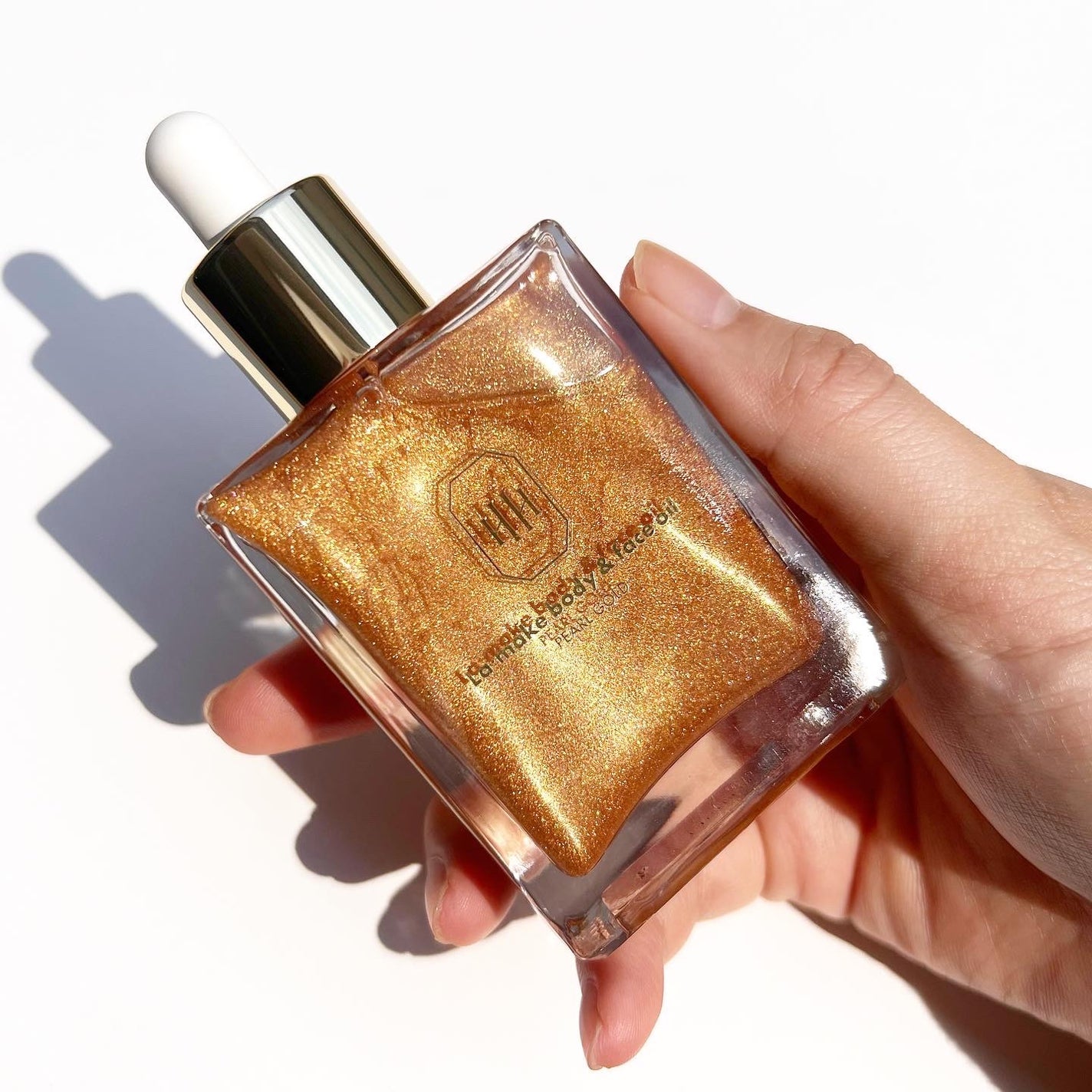 ラ・メイク ボディ&フェイスオイル/H×H/ボディオイルを使ったクチコミ(1枚目)