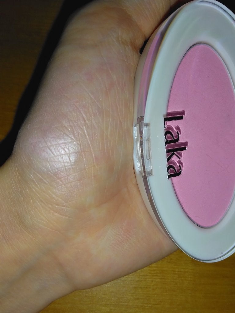 ラブシルクブラッシュ/Laka/パウダーチークを使ったクチコミ(2枚目)