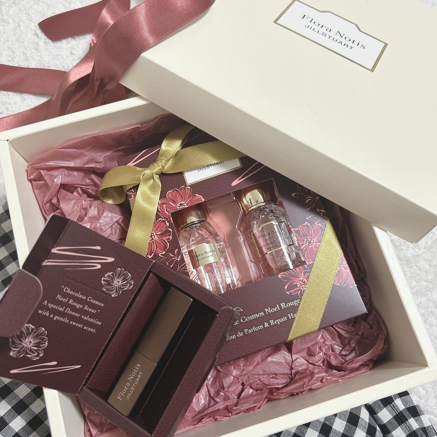 チョコレートコスモス ノエルルージュ メルティリップバーム/Flora Notis JILL STUART/リップバームを使ったクチコミ(2枚目)