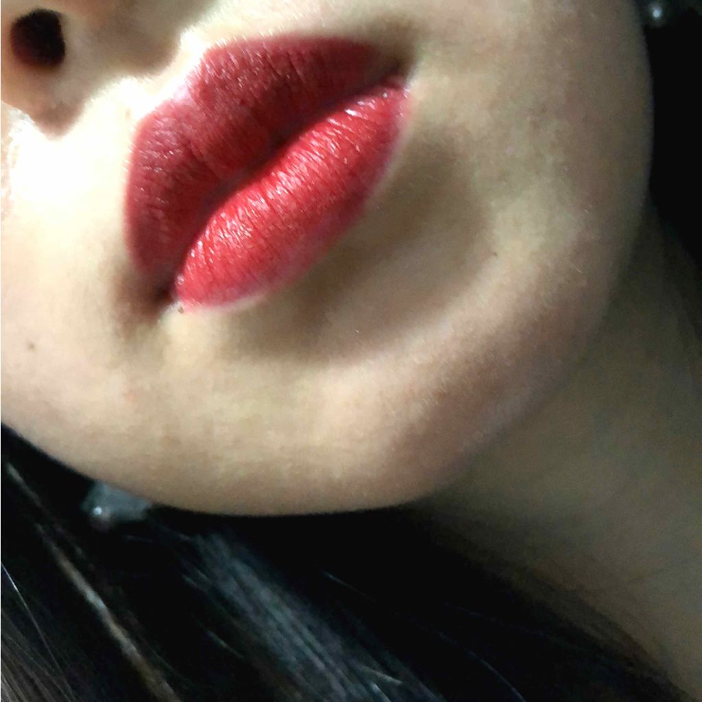 リュクス カラー リップ ラスター ラッカー グロス/Charlotte Tilbury/リップグロスを使ったクチコミ（2枚目）