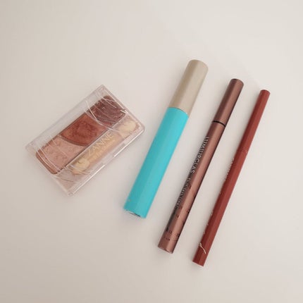 トーンアップアイシャドウ/CEZANNE/アイシャドウパレットを使ったクチコミ(2枚目)