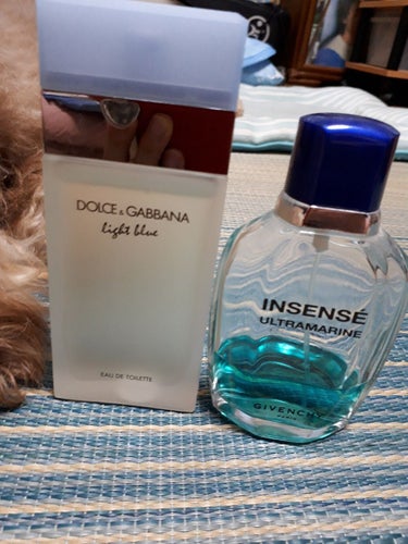 この、2つの香水ずっと使ってる。😄爽やかな香り。💕
夏にぴったり.❗#ジバンシー　#ドルチェ&ガッバーナ