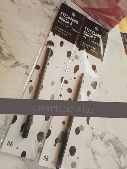 UR GLAM EYESHADOW BRUSH A/U R GLAM/メイクブラシを使ったクチコミ(2枚目)