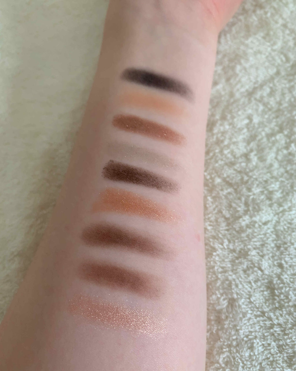 Obsessions Eyeshadow Palette/Huda Beauty/アイシャドウパレットを使ったクチコミ（3枚目）