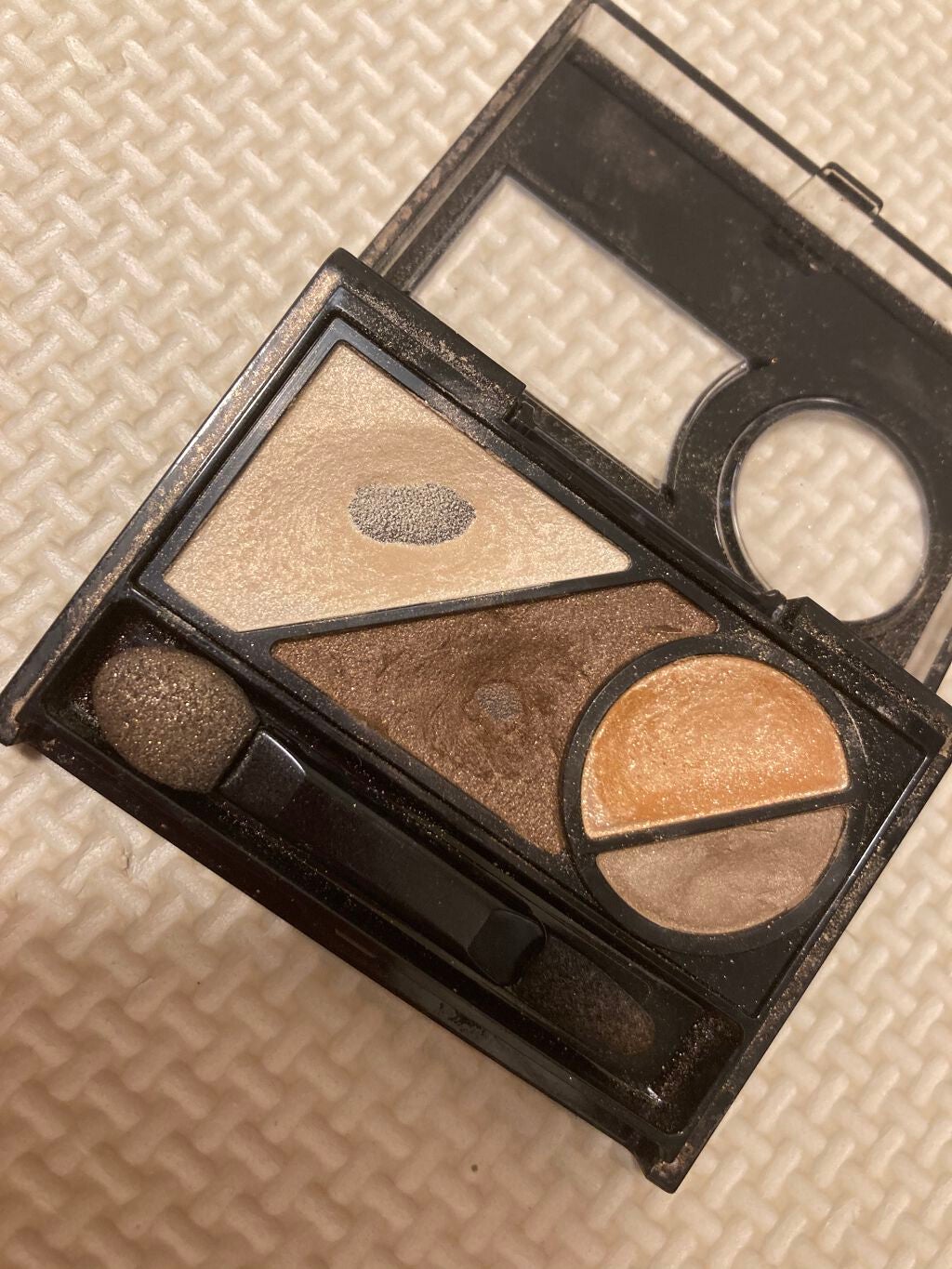 スモーキーラウンドアイズ/KATE/アイシャドウパレットを使ったクチコミ(2枚目)