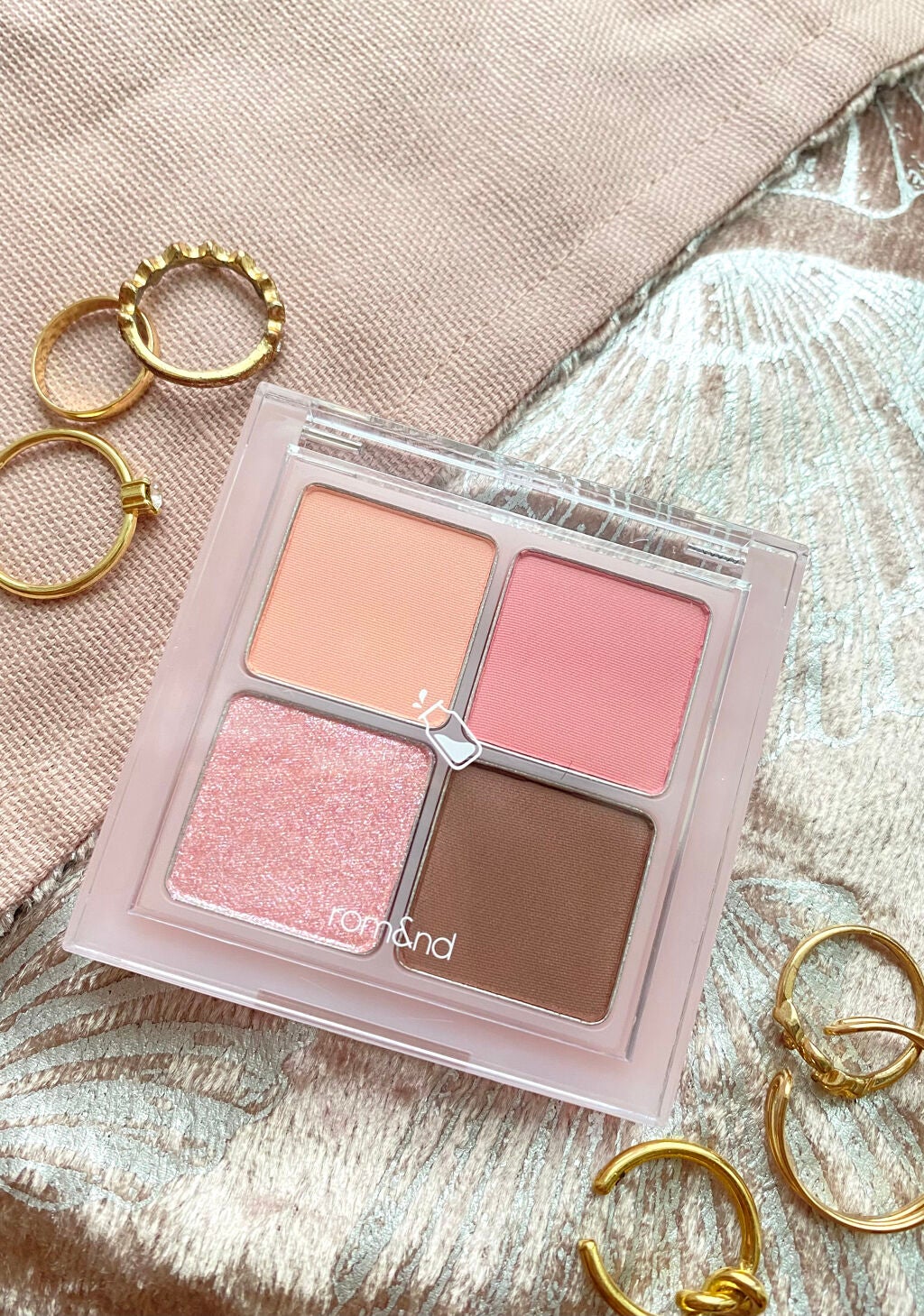 ベターザンアイズ ミルクシリーズ/rom&nd/アイシャドウパレットを使ったクチコミ(2枚目)