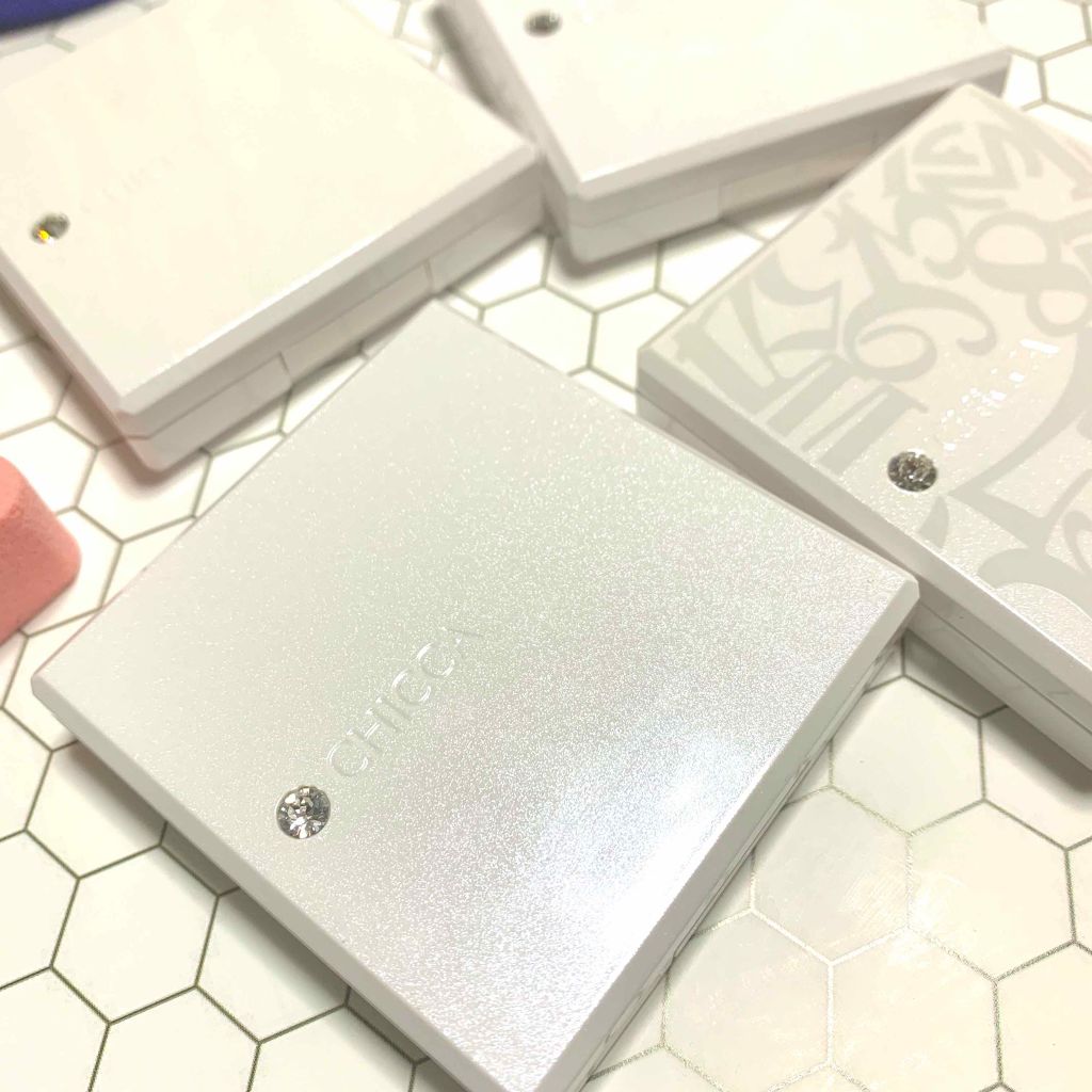 ミスティック パウダーアイシャドウ/CHICCA/アイシャドウパレットを使ったクチコミ(2枚目)