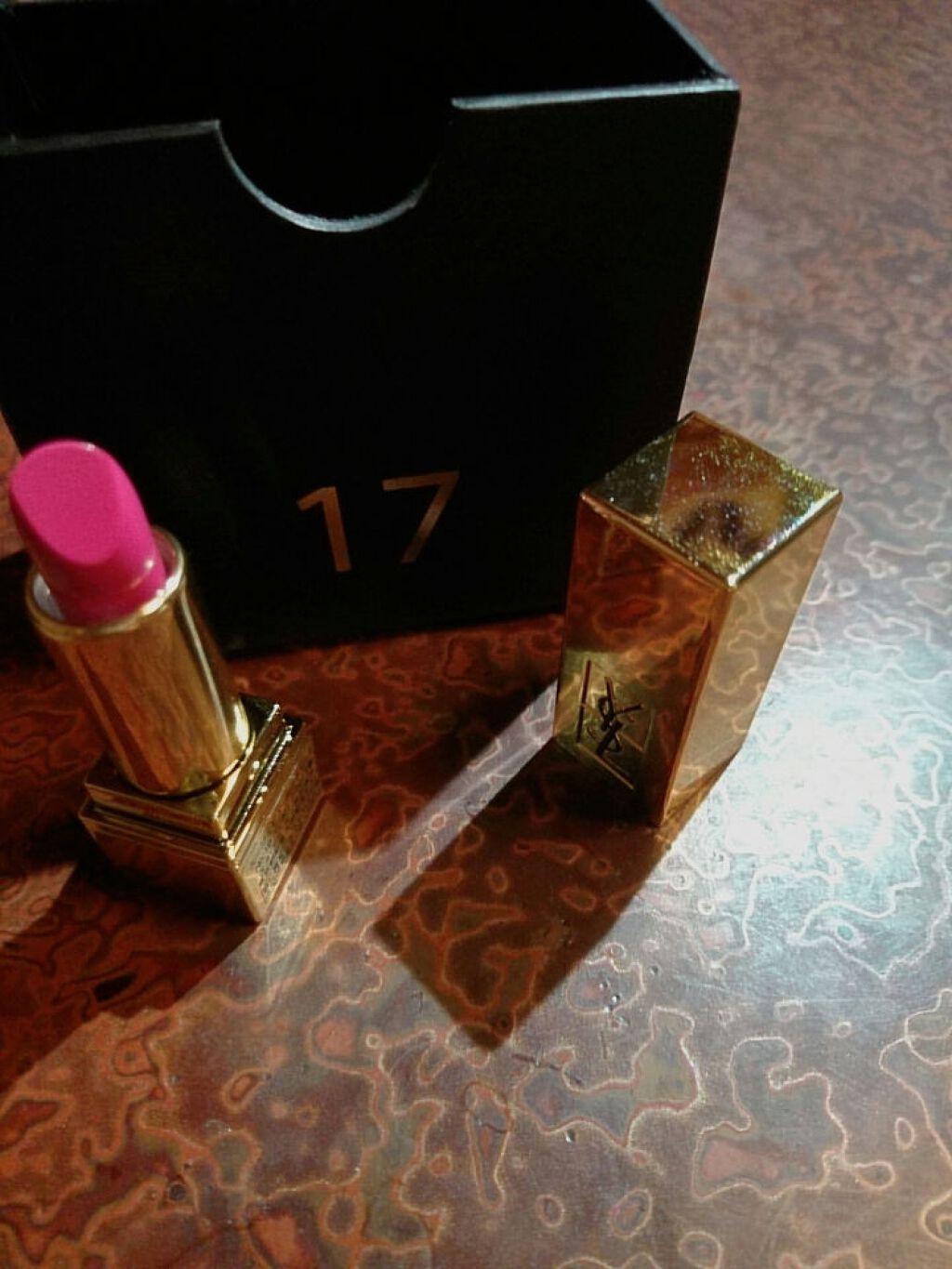 YVES SAINT LAURENT BEAUTE ノエル アドベント カレンダーのクチコミ「こんばんは！
鬼滅の刃を観に行って爆睡してしまったきんぎょです←
（気がつくと煉獄さんが…(´.....」（3枚目）