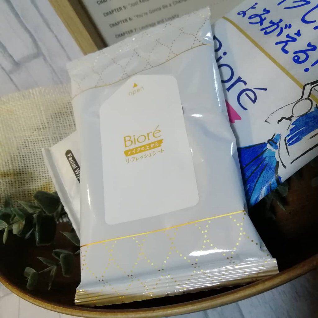 メイクの上からリフレッシュシート/ビオレ/フェイスシートを使ったクチコミ(5枚目)