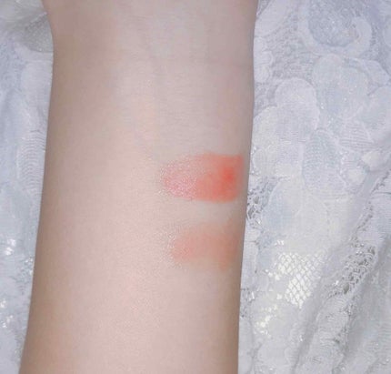 ウォーター シャイニー ミルキー/MAYBELLINE NEW YORK/口紅を使ったクチコミ(2枚目)