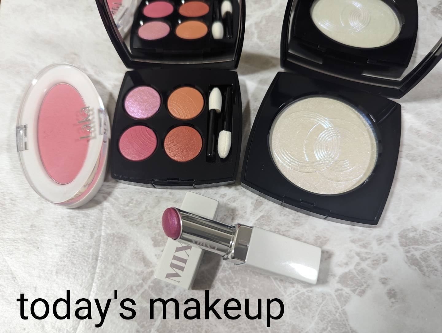 ラブシルクブラッシュ 703 アイコン/Laka/パウダーチークを使ったクチコミ（1枚目）