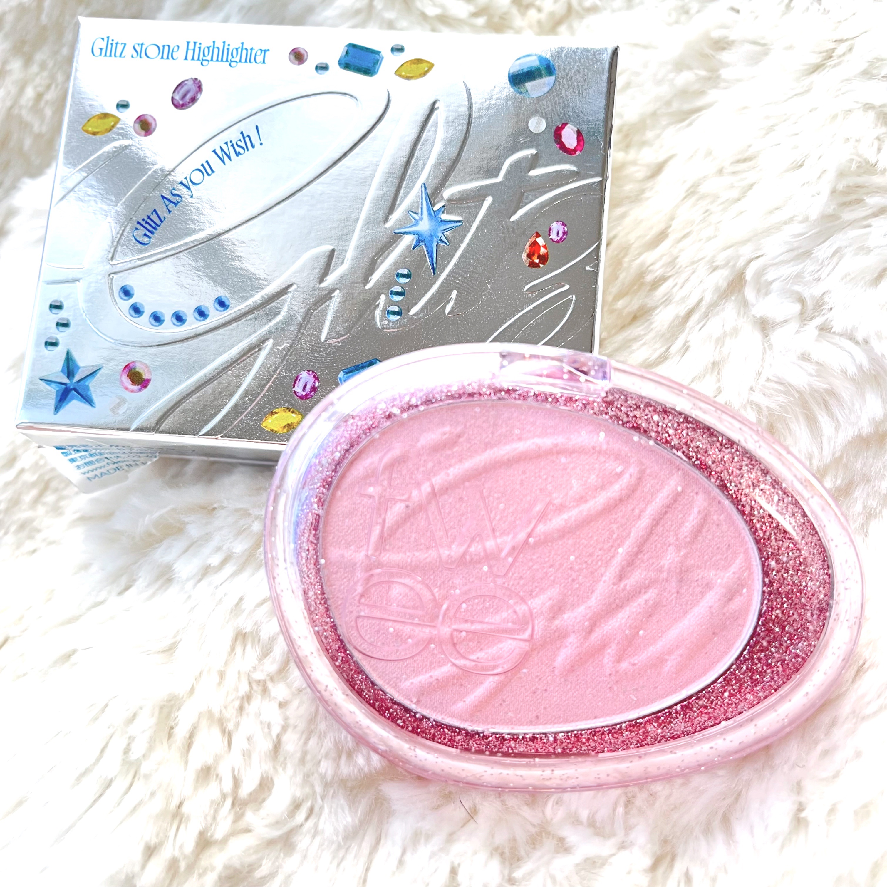 フィー グリッツストーンハイライター/fwee/パウダーハイライトを使ったクチコミ（1枚目）