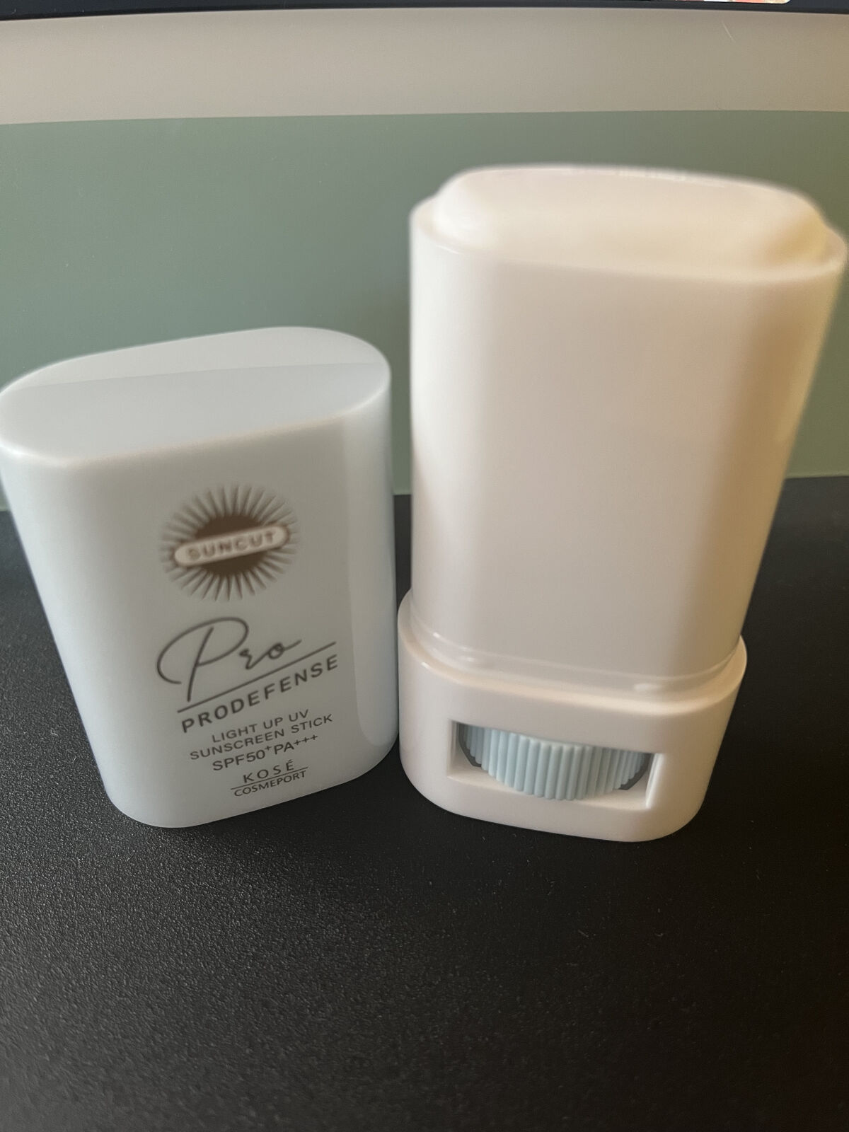 プロディフェンス ライトアップUV スティック/サンカット®/日焼け止めスティックを使ったクチコミ（2枚目）