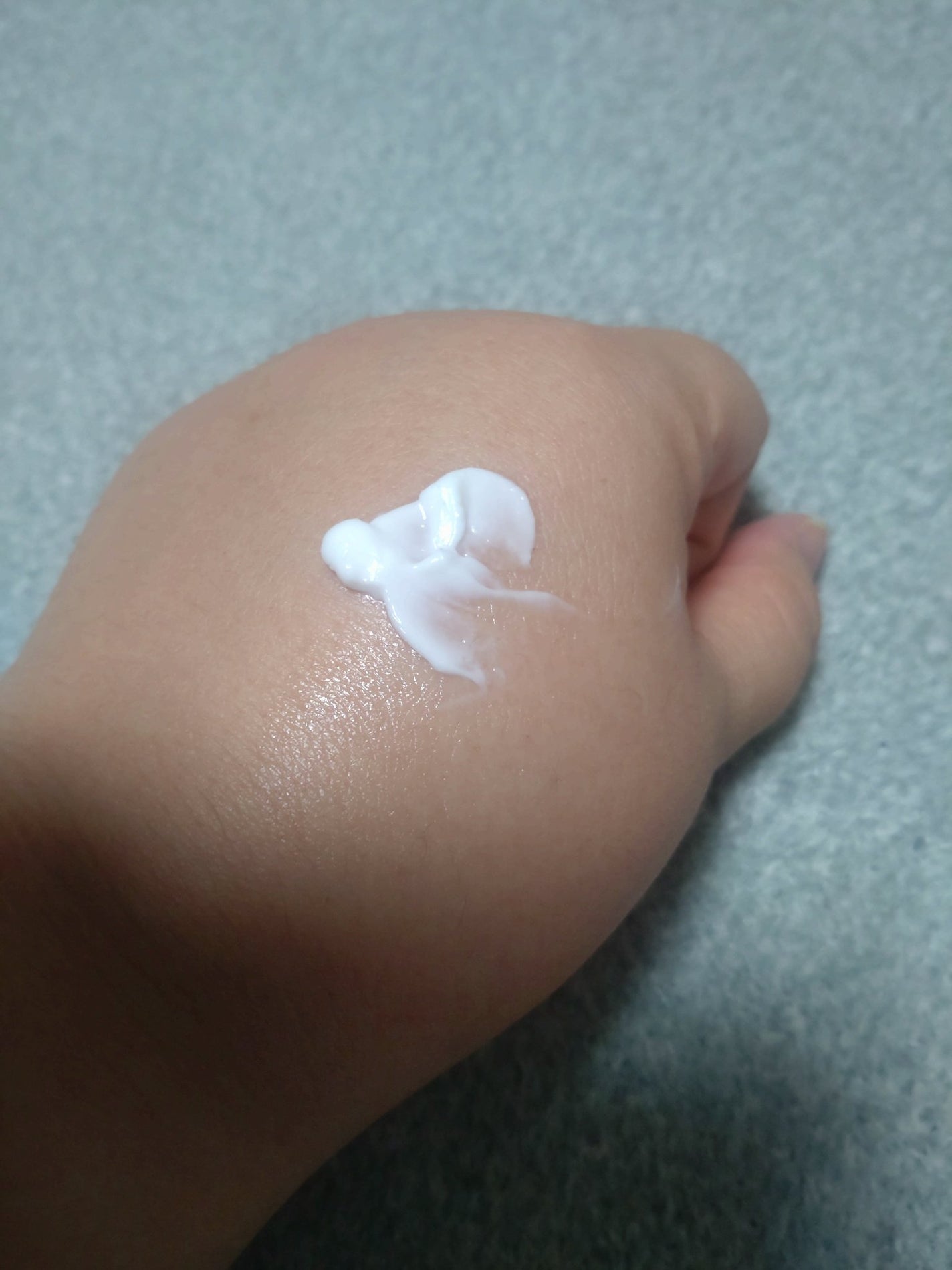 ミノン アミノモイスト モイストチャージ クリーム/ミノン/フェイスクリームを使ったクチコミ(3枚目)