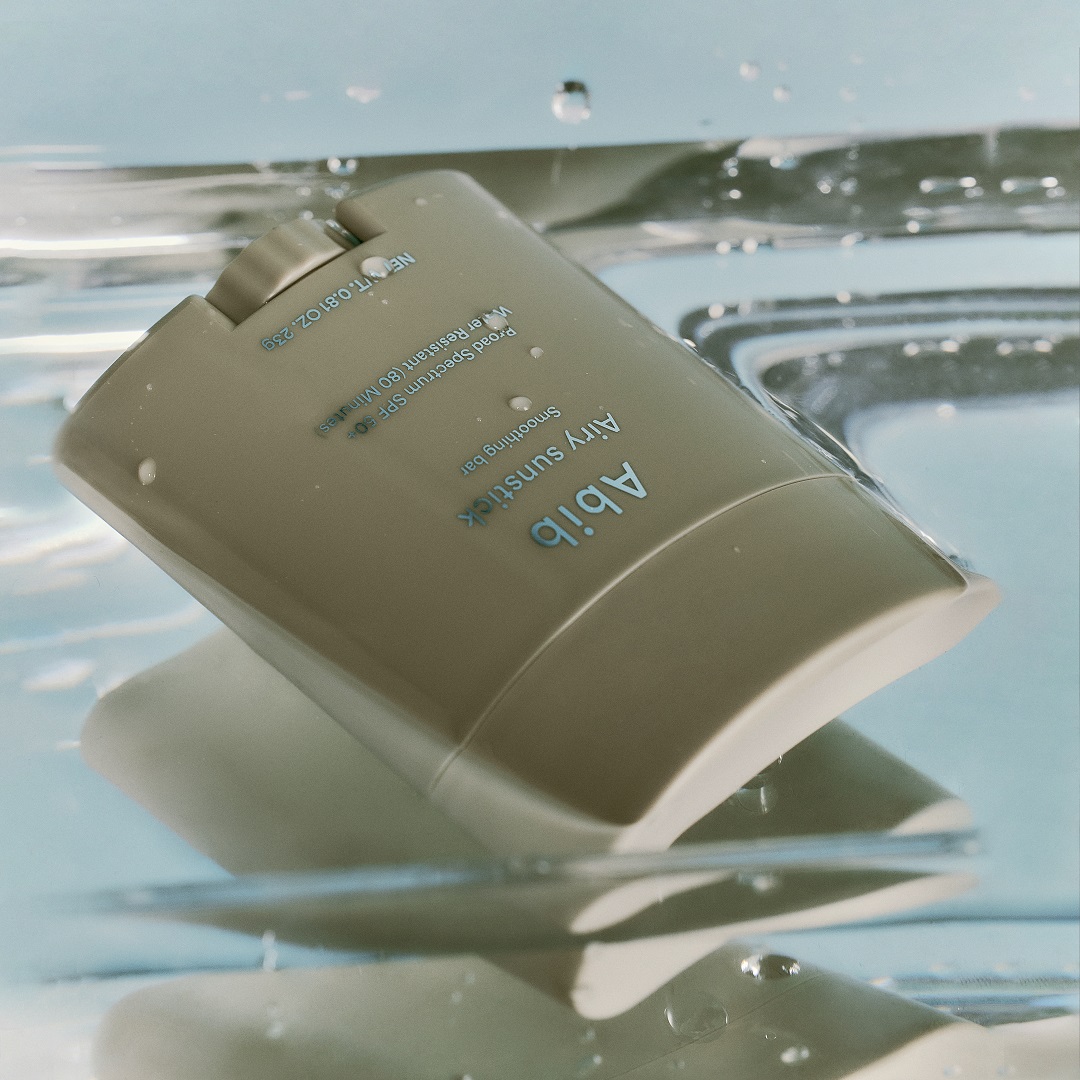 エアリーサンスティックスムージングバー/Abib /日焼け止めスティックを使ったクチコミ（3枚目）