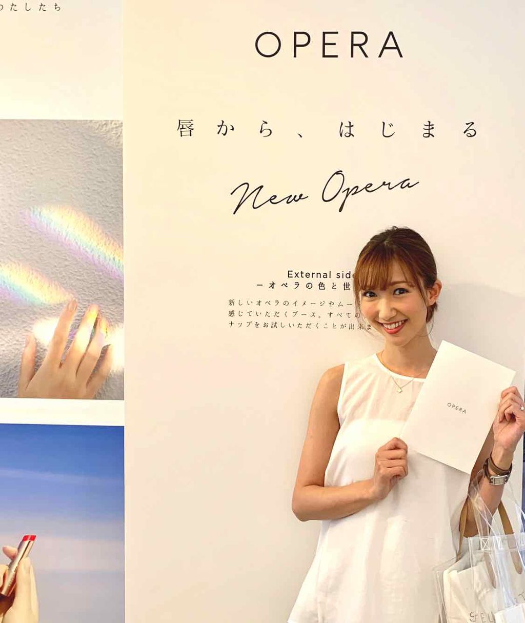 先日オペラのリニューアルイベントへ参加させて頂きました✨💋

LIPSオフィシャルユーザーのブタゴリラさんと一緒に行ったんだ〜😍❤️🐷🦍(いいだろ)


全色テスターがあって、普通にオペラファンの私はハァハァしてました😂www

