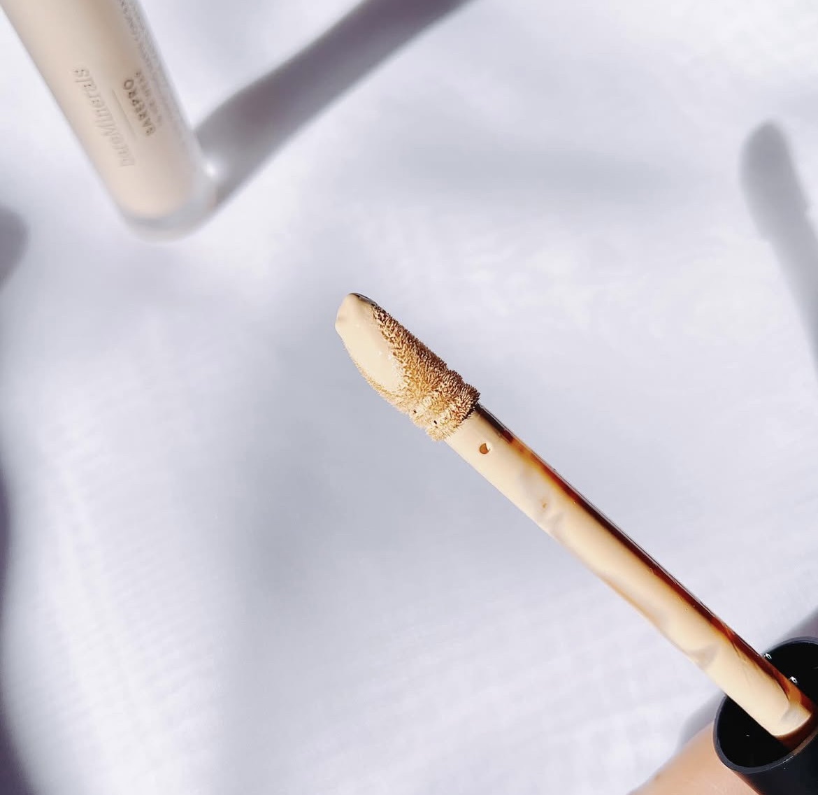 ベアプロ 16HR オールオーバー コンシーラー SPF25（PA+++） ライト 200 ニュートラル/bareMinerals/リキッドコンシーラーを使ったクチコミ（2枚目）