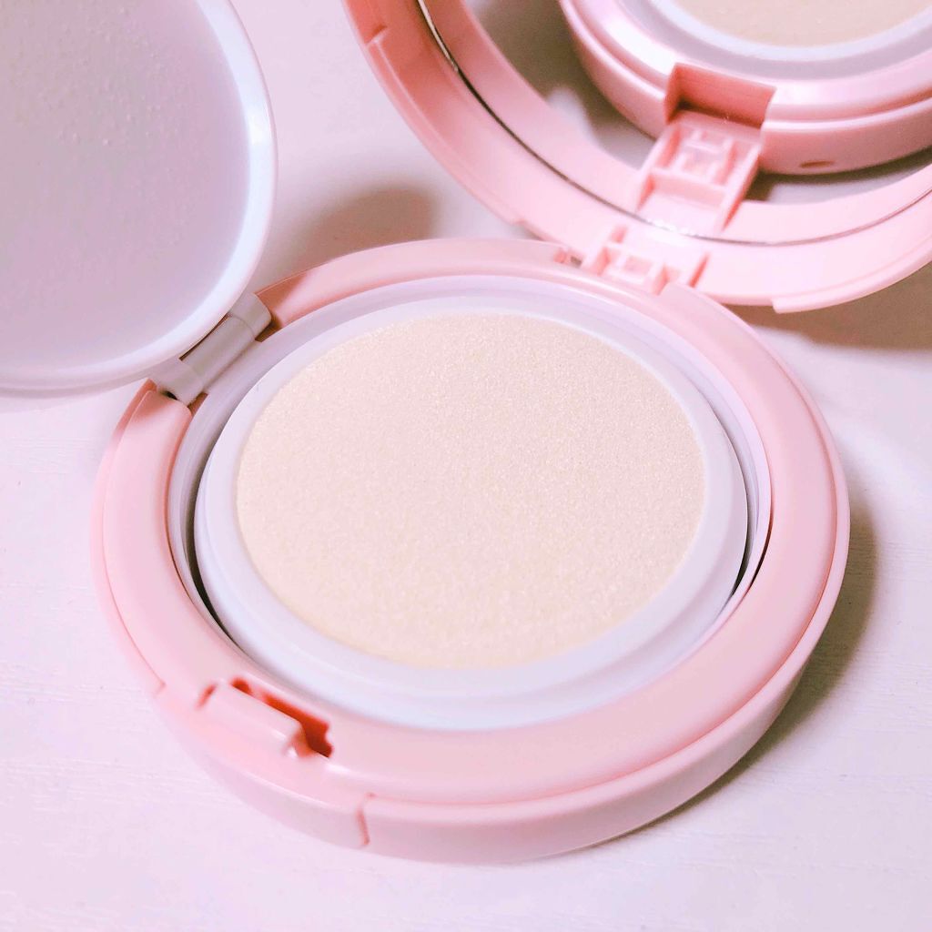 クッションUVパクト/WHOMEE/化粧下地を使ったクチコミ（2枚目）