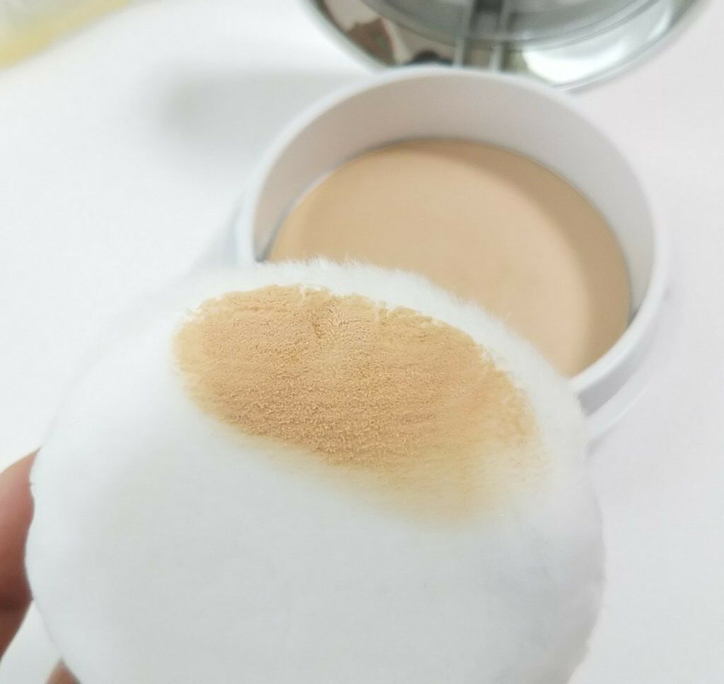 フェイスパウダー ハイカバー N 白肌オークル/クリアラスト/プレストパウダーを使ったクチコミ(4枚目)