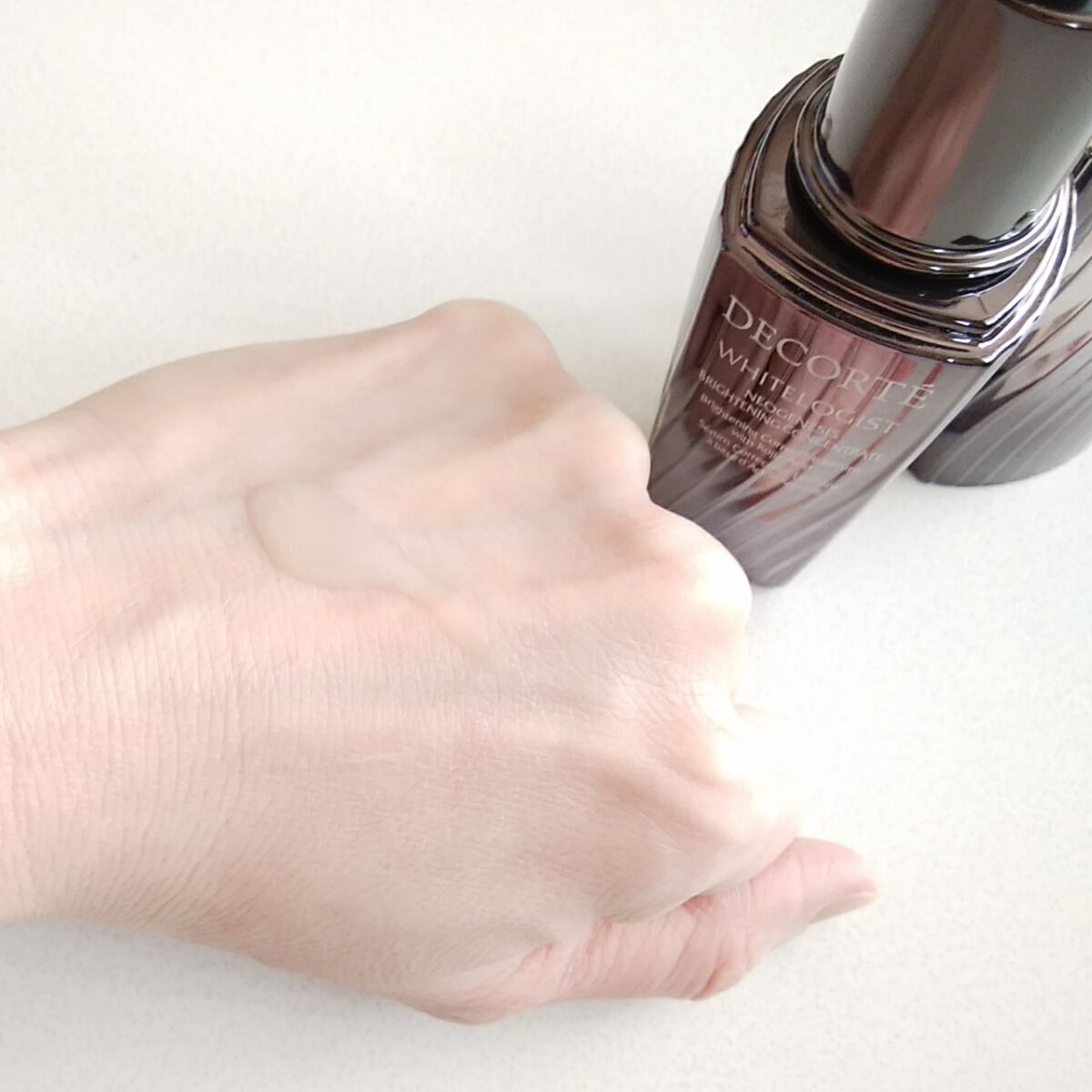 ホワイトロジスト　ネオジェネシス　ブライトニング コンセントレイト/DECORTÉ/美容液を使ったクチコミ（3枚目）