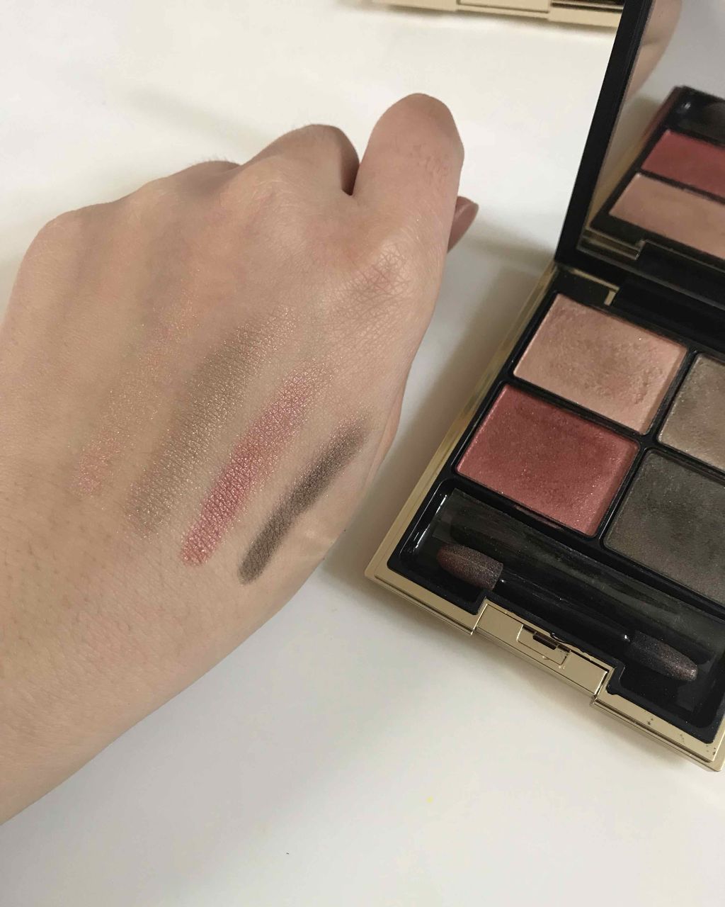 デザイニング カラー アイズ 05 蒼雫(AOSHIZUKU)/SUQQU/アイシャドウパレットを使ったクチコミ（2枚目）