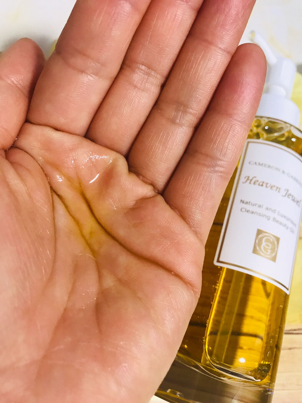 ヘヴンジュエル /キャメロン＆ガブリエル/オイルクレンジングを使ったクチコミ（1枚目）