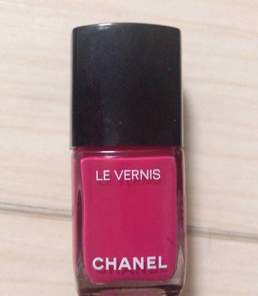 ヴェルニ ロング トゥニュ 506 カメリア ルージュ/CHANEL/マニキュアを使ったクチコミ（1枚目）