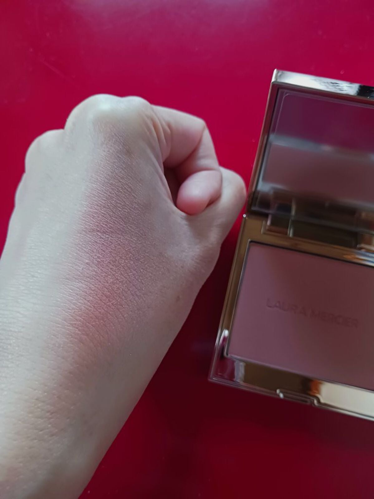 ブラッシュ カラー インフュージョン/ローラ メルシエ/パウダーチークを使ったクチコミ(3枚目)