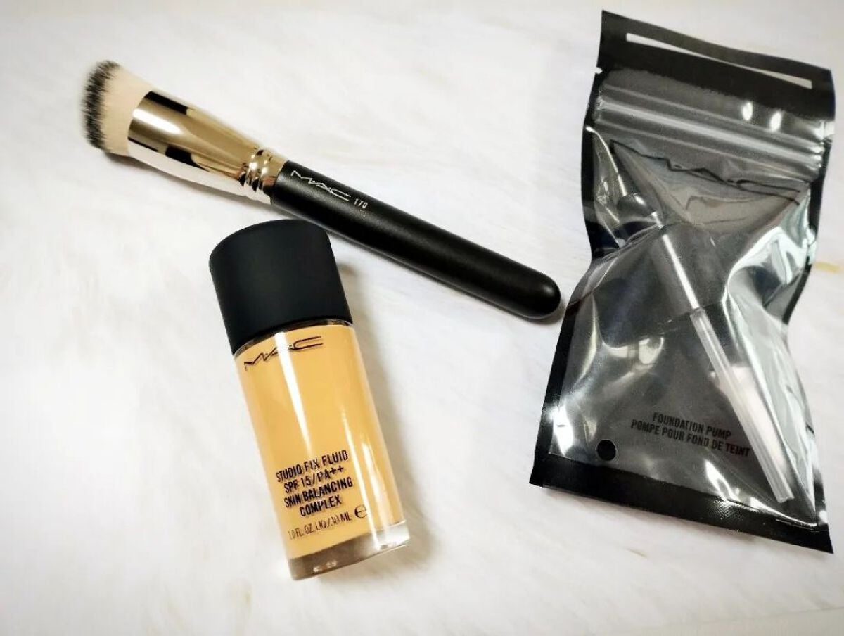 スタジオフィックス フルイッド SPF 15/M・A・C/リキッドファンデーションを使ったクチコミ(2枚目)