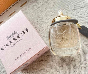 【COACH】【コーチ  オー ド パルファム】

こんにちは🐶✨

今回は、最近購入したCOACHの香水についてです！

このコーチ  オー ド パルファムは、
ラズベリーからローズへと匂いが変化する