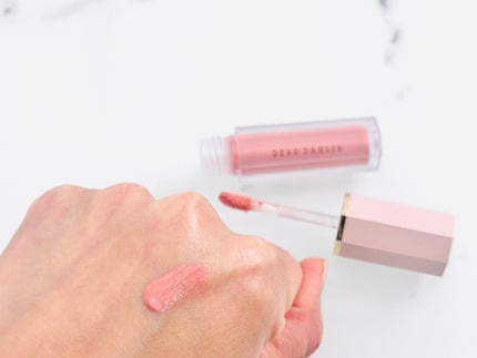 ペタルドロップリキッドブラッシャー/DEAR DAHLIA/リキッドチークを使ったクチコミ(3枚目)