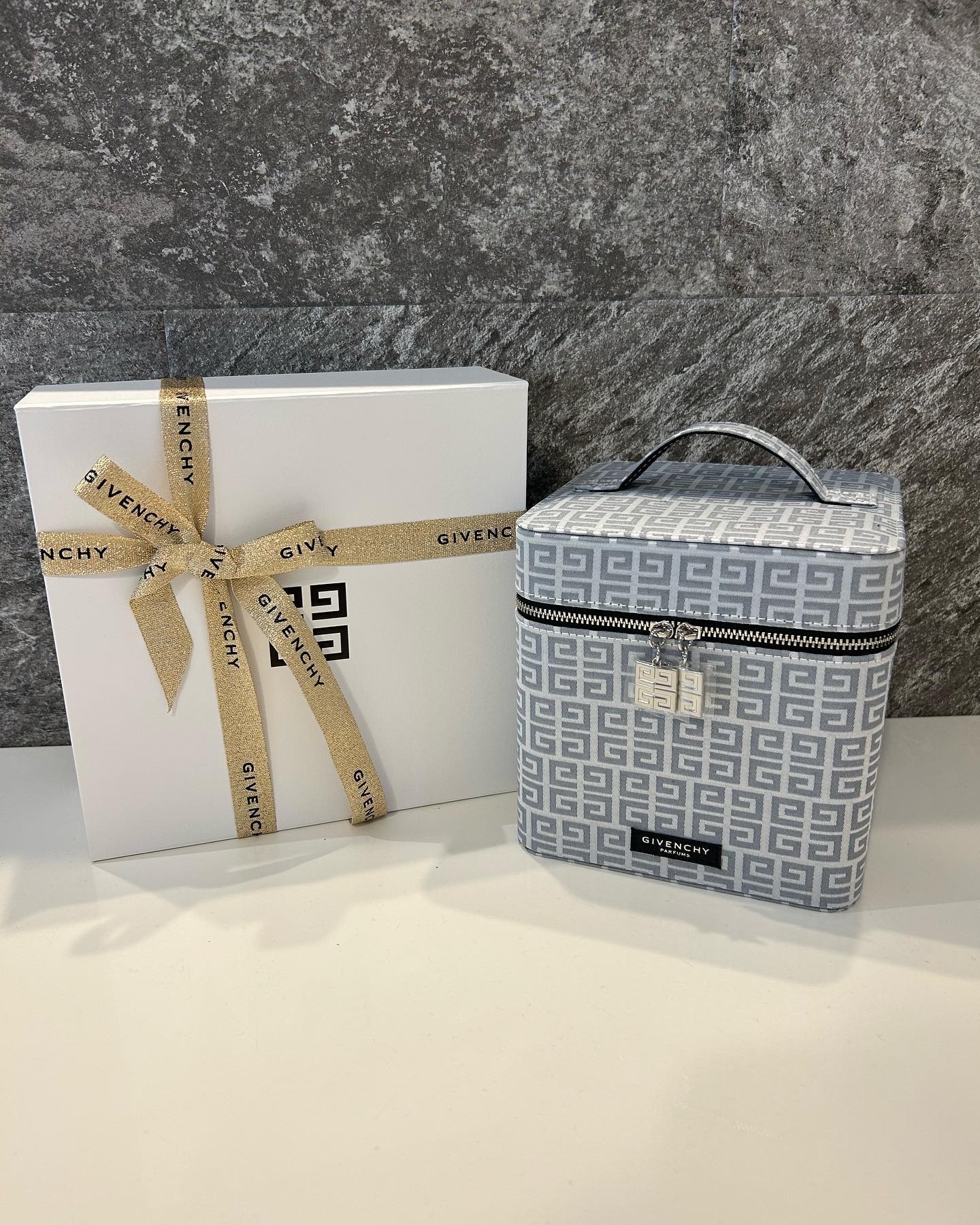 ル・ヌフ・ジバンシイ No.08/GIVENCHY/アイシャドウパレットを使ったクチコミ（1枚目）