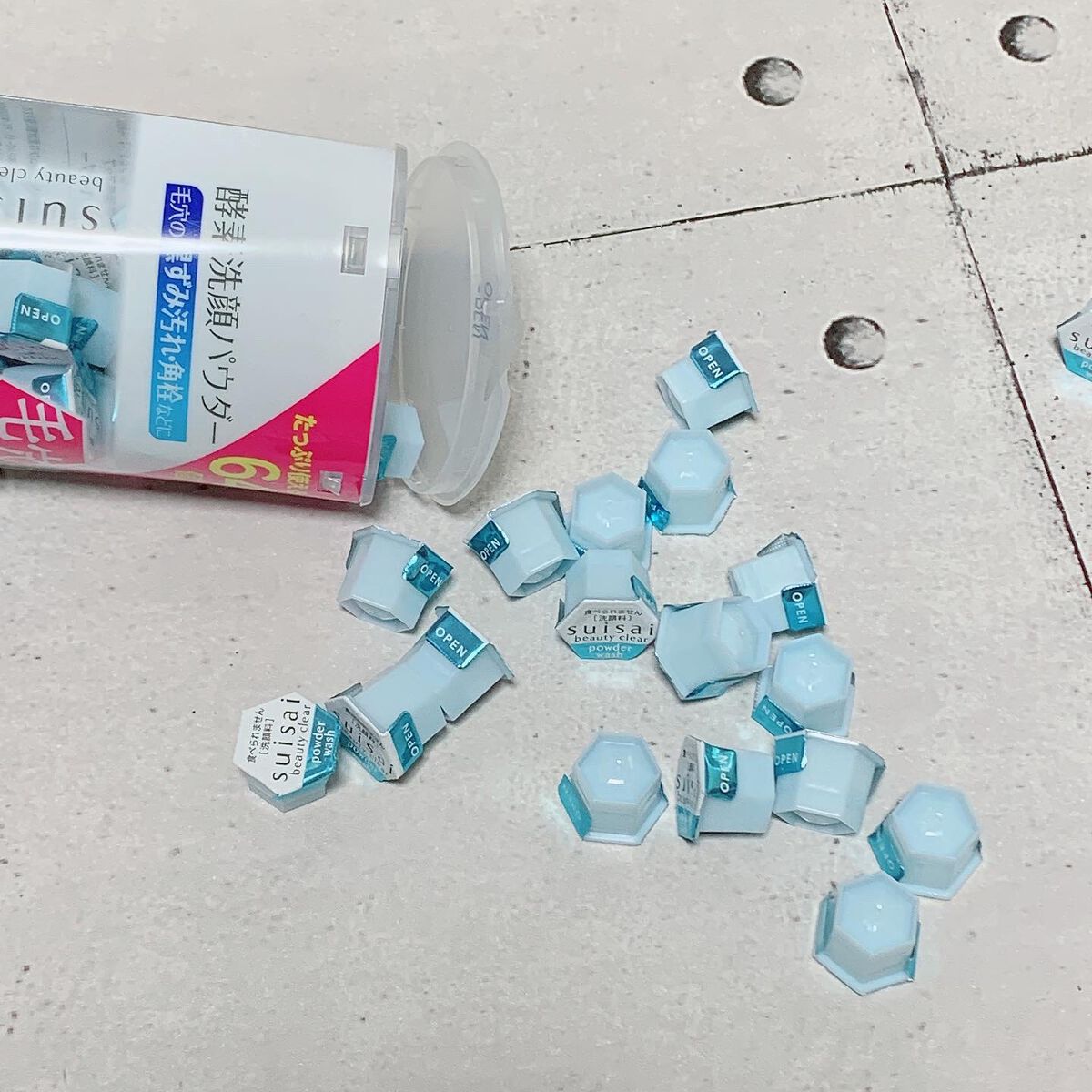 スイサイ ビューティクリア パウダーウォッシュN BT(限定)/suisai/洗顔パウダーを使ったクチコミ（2枚目）