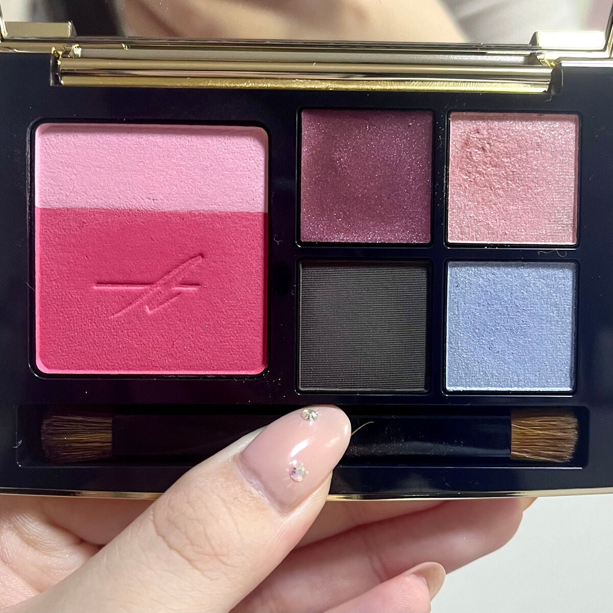 コンスピキュアス アイ&チークカラーパレット リミテッドコレクション b/Amplitude/アイシャドウパレットを使ったクチコミ(2枚目)